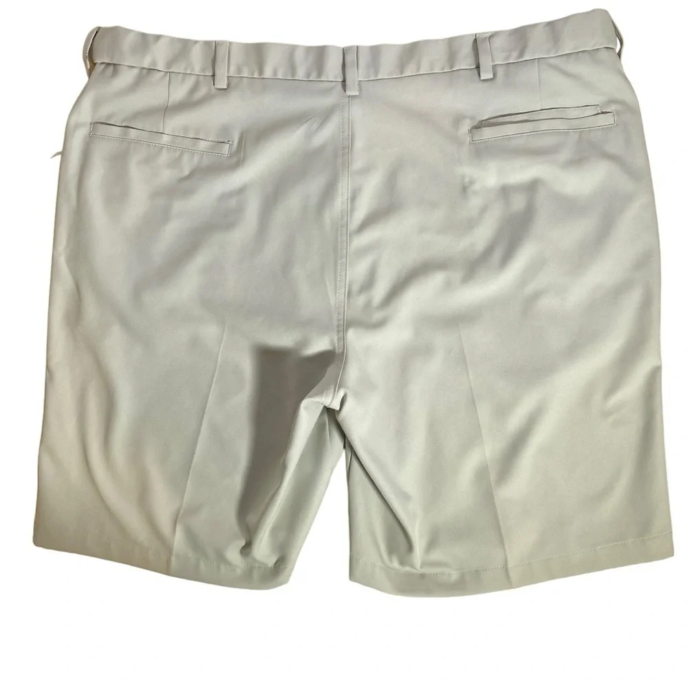 Haggar Cool Pro 18 Light Taupe Golf Short Big men's sz 44 adjustable waist band